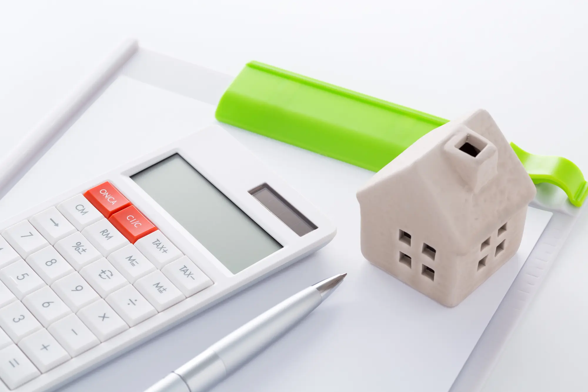 新築外構で予算100万円は少ない？平均費用は？